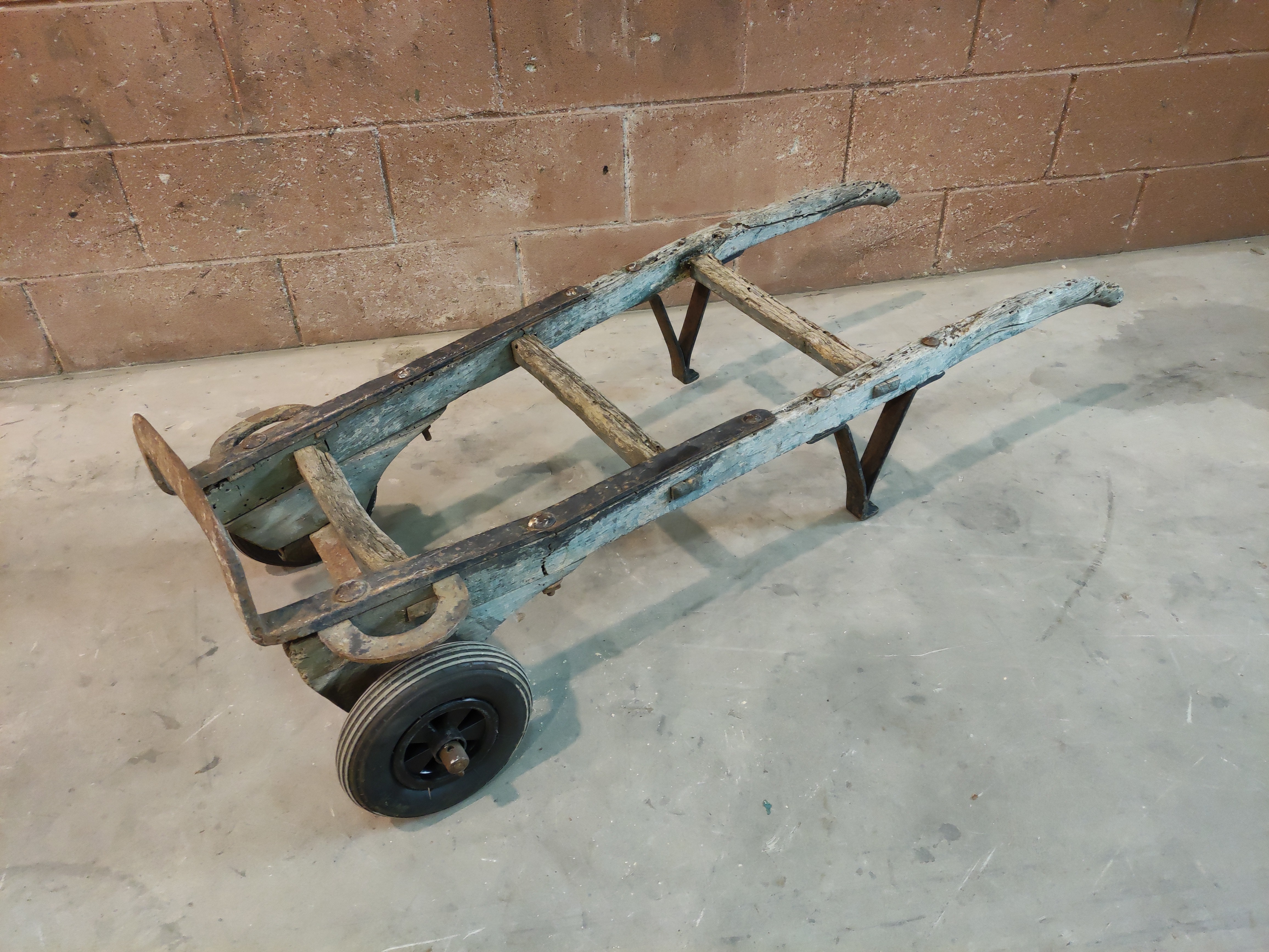 carretilla almacen metal madera 177x48x37 1u